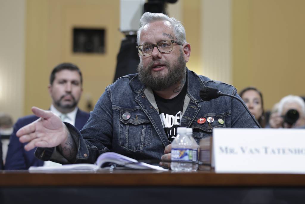 Jason Van Tatenhove, a former national spokesman for the Oath Keepers, has testified about the group’s extremism.